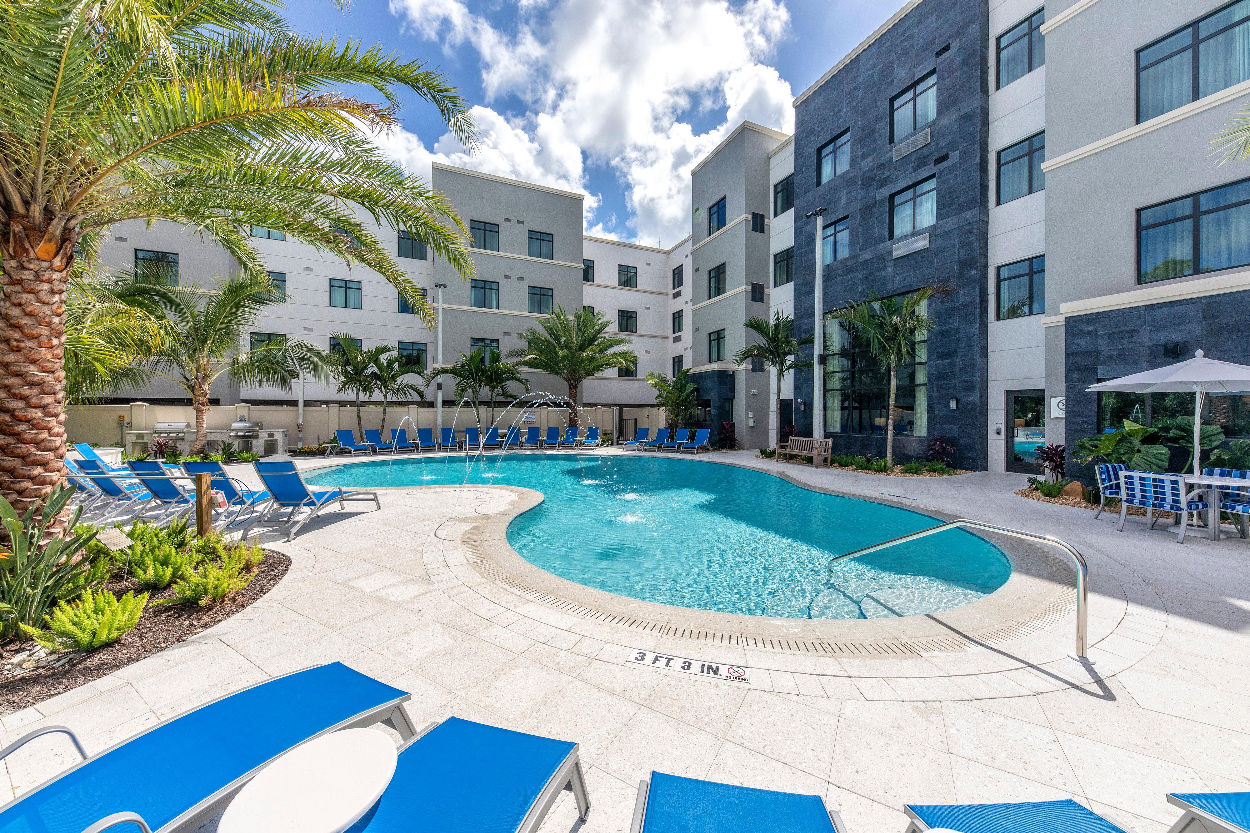 Staybridge Suites - Naples - Marco Island By Ihg Lely Resort Exterior photo